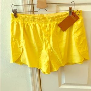 Girlfriend collective trail shorts  XL NWT- lemon